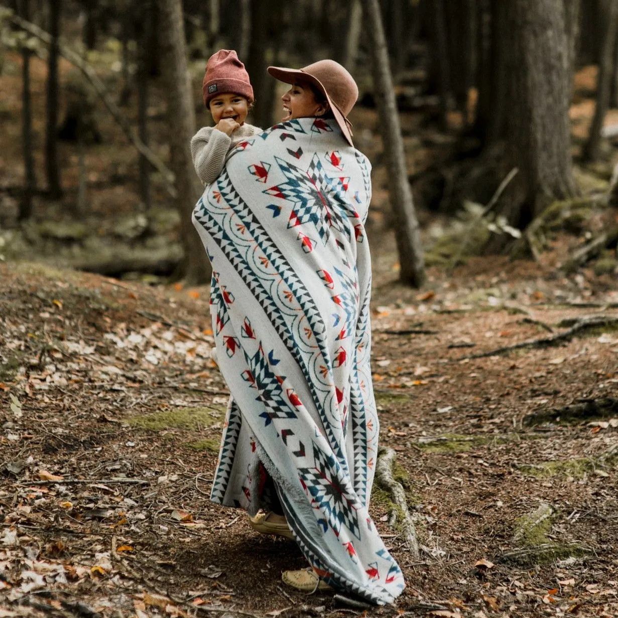 Nibi Reversible Blanket